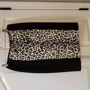 NWT White house black market size 10 stunning pencil skirt leopard accent